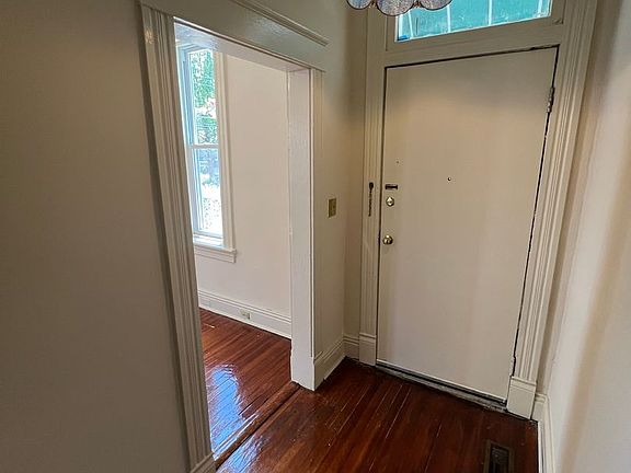 5th image of 2600 Kensington Ave #500-502