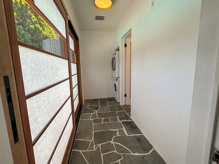 2211 Ashland Ave — Photo 33