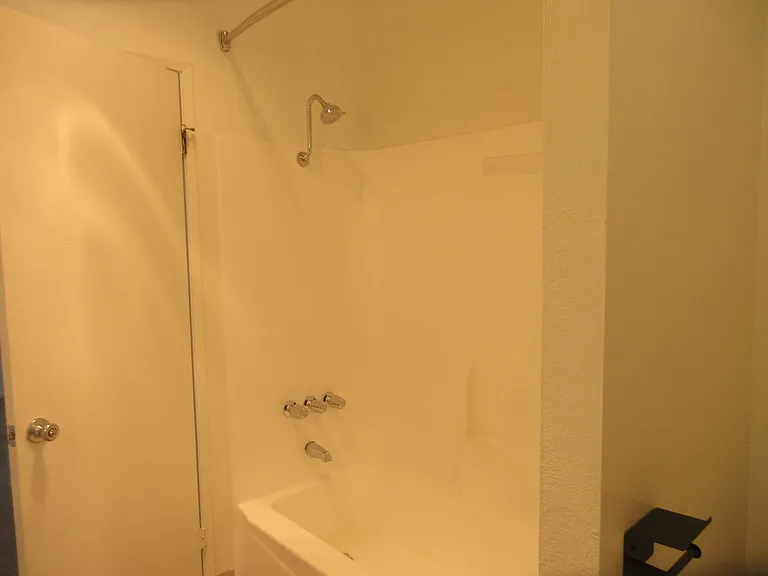 8865 Independence Ave #26 — Photo 27