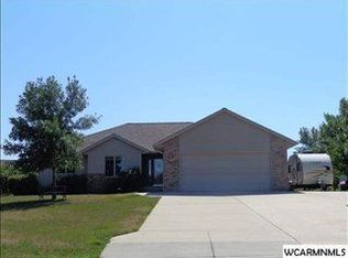105 Kindler Cir, Lynd, MN 56157