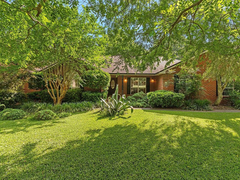 1st image of 6761 Landover Cir