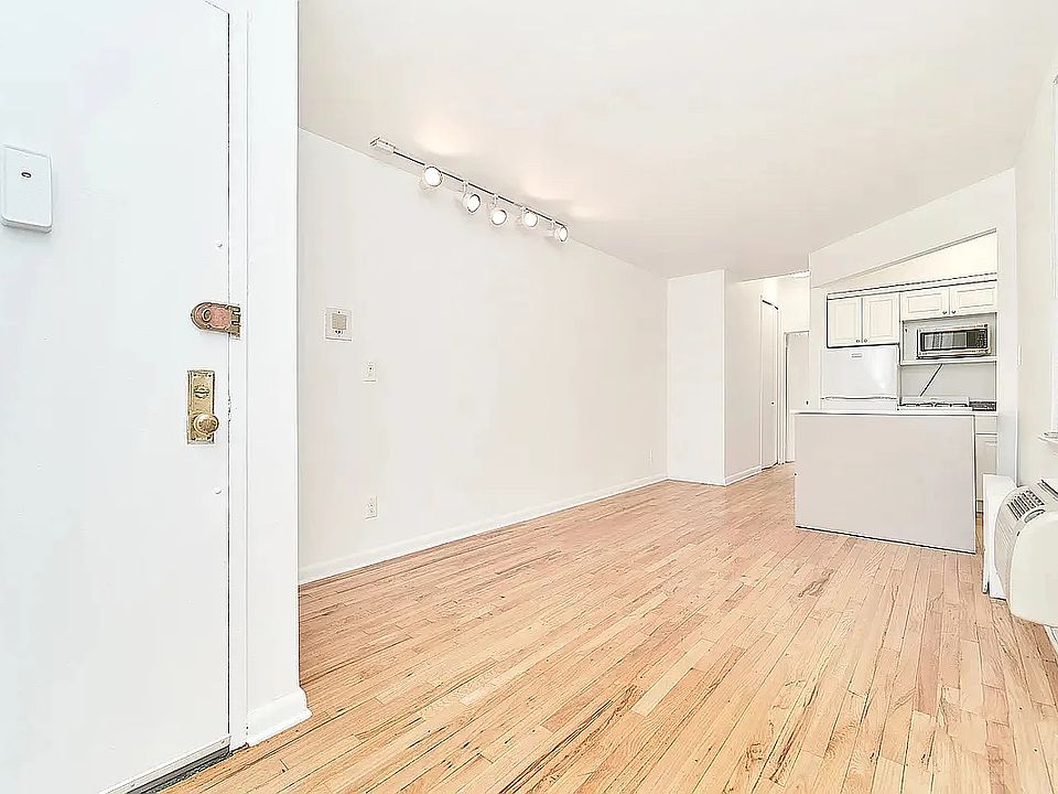 1st image of 217 E 25th St #4DD