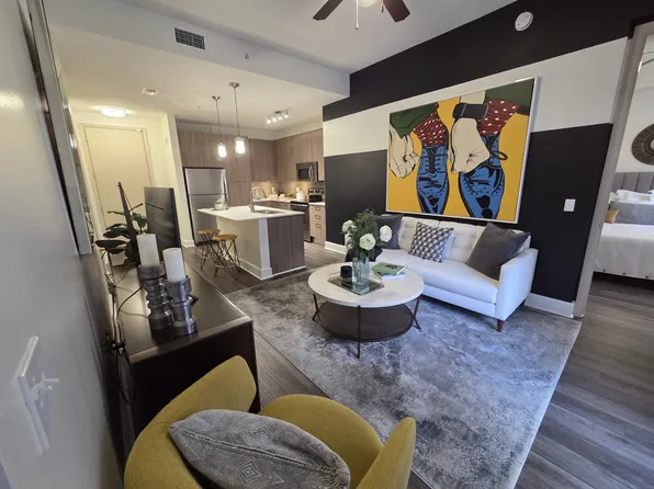 8289 NW 33rd Ter #B, Miami, FL 33122