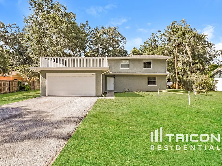 4011 Palm Dr — Photo 1
