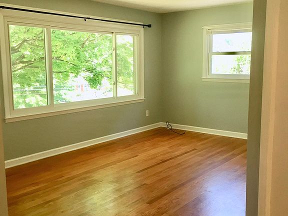 3rd image of 507 N Gilmer Park