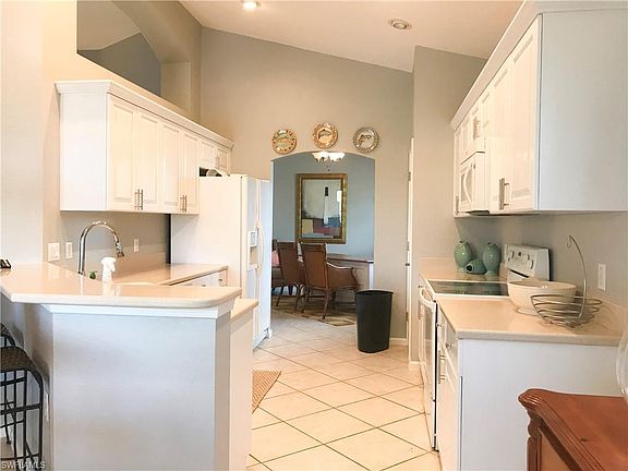 4th image of 7132 Timberland Cir APT 201