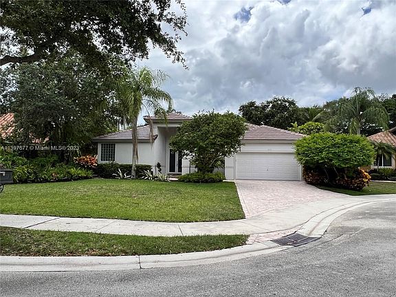 2nd image of 2609 Oakbrook Ct