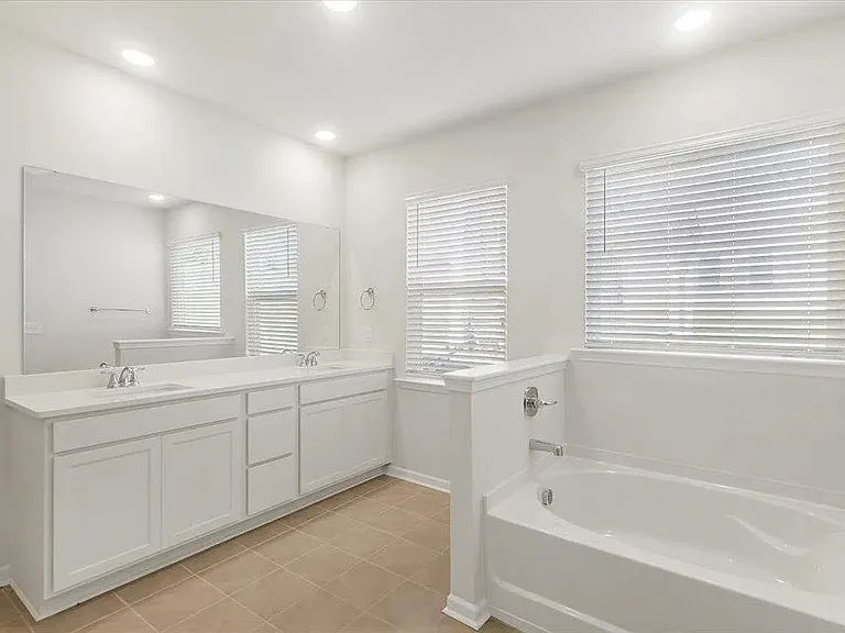 1021 Skidway Dr — Photo 33