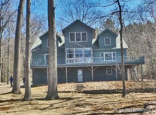 6 Winslow Dr, Lincolnville, ME 04849