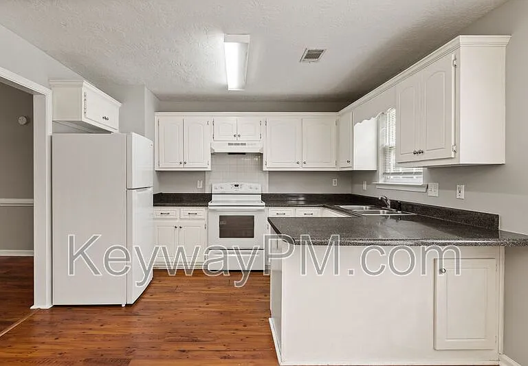 3612 Pebble Creek Dr — Photo 6