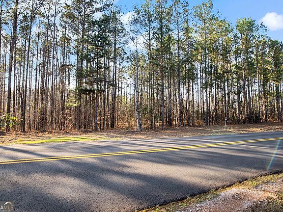 4th image of 598 Pea Ridge Rd