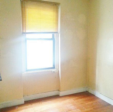 3rd image of 2168 35th St APT 4H