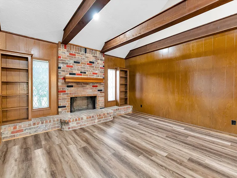 8102 Autumn Willow Dr — Photo 22