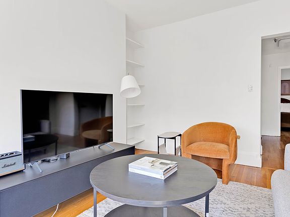 5th image of 45 Westland Ave #17A