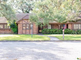 1203 E Morgan Ave, Cuero, TX 77954