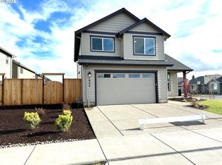 1842 SE Blueberry St #12, Dallas, OR 97338