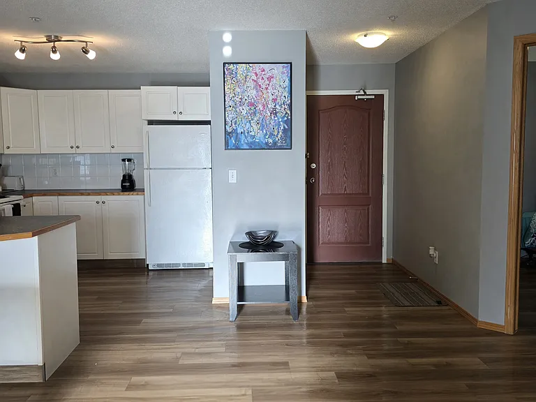 260 Duston St #220 — Photo 2