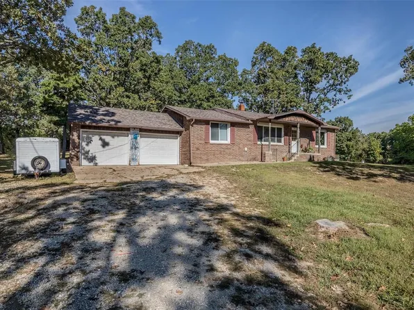 24819 Pine Tree Dr, Lebanon, MO 65536