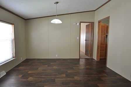 5th image of 125 Cornelius Dr