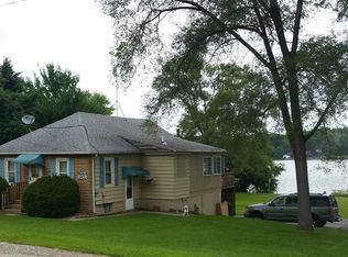 1901 S Shore Dr, Beloit, WI 53511