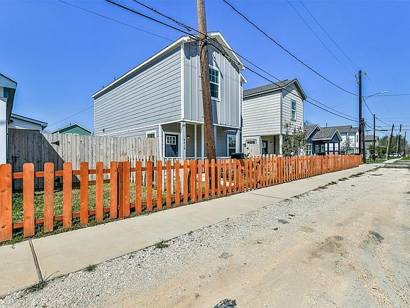 3rd image of 6410 Calhoun Rd