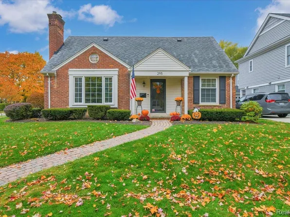 295 Pacific St, Plymouth, MI 48170
