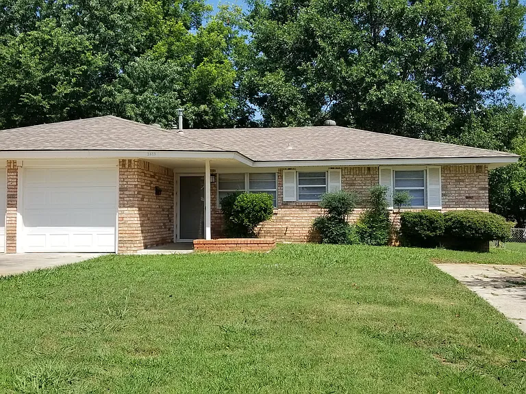 2613 Wyandotte Way — Photo 1