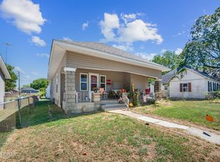 413 N Liberty St, Webb City, MO 64870