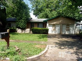 3675 N Meadowlark Dr, Decatur, IL 62526