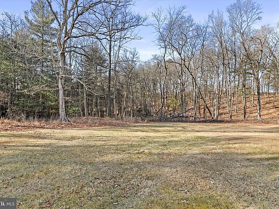 3rd image of 14111 Green Ridge Rd NE