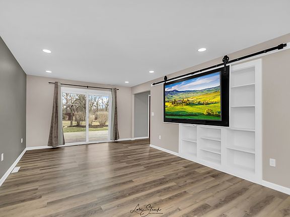 4th image of 411 Sugar Creek Dr