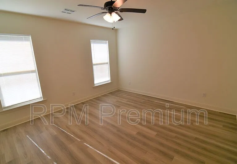 7108 Kenilworth Crossing Ave — Photo 16