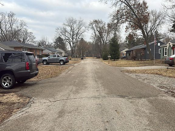 4th image of 3012 Mourine Ln