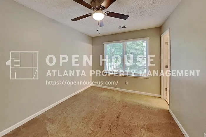 2671 Ashley Dr N — Photo 15