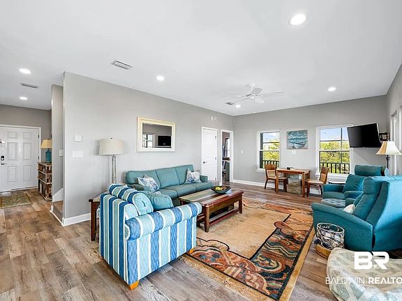 3rd image of 8840 Dolphin Ln