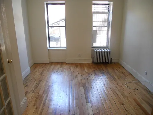 Rented by DSA Realty Midtown West | media 23