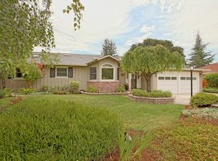 450 Panchita Way, Los Altos, CA 94022