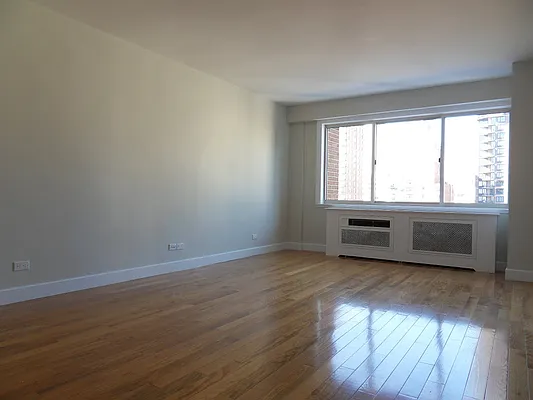 Rented by Stonehenge NYC LLC | media 3