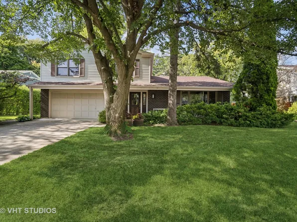 3200 Sandy Ln, Glenview, IL 60026