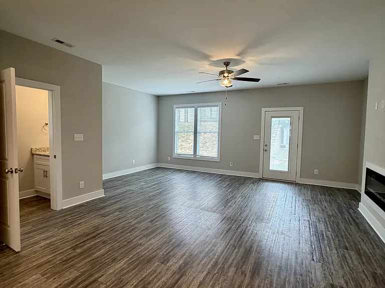 52 Cuddington Ln #1 — Photo 12