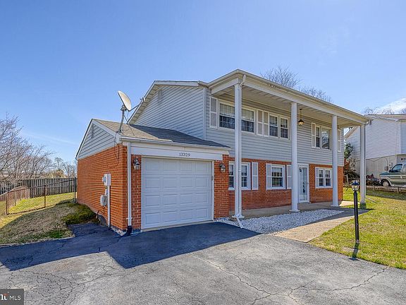 3rd image of 13329 Kirkdale Ct