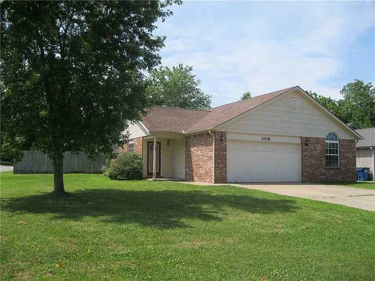 3008 Levi Ln — Photo 1