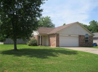 3008 Levi Ln, Bentonville, AR 72712