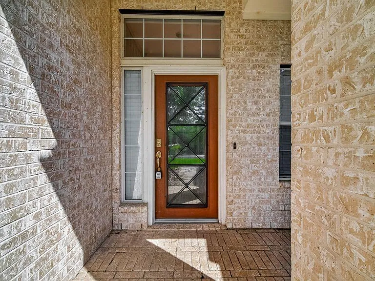 10 Tillamook Ct — Photo 1
