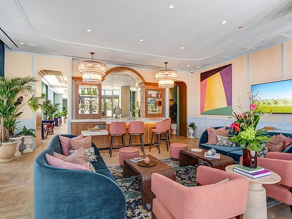 Building's Lounge
