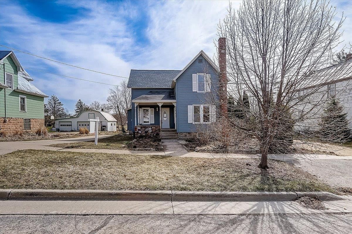 112 South Oak St, North Freedom, WI 53951 Zillow