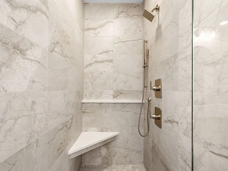 176 Arbor Ridge Cir — Photo 32