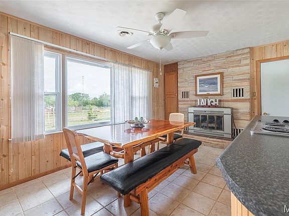 5th image of 24265 Vinyard Rd