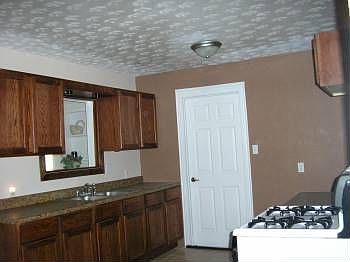 4th image of 615 15th Ave N