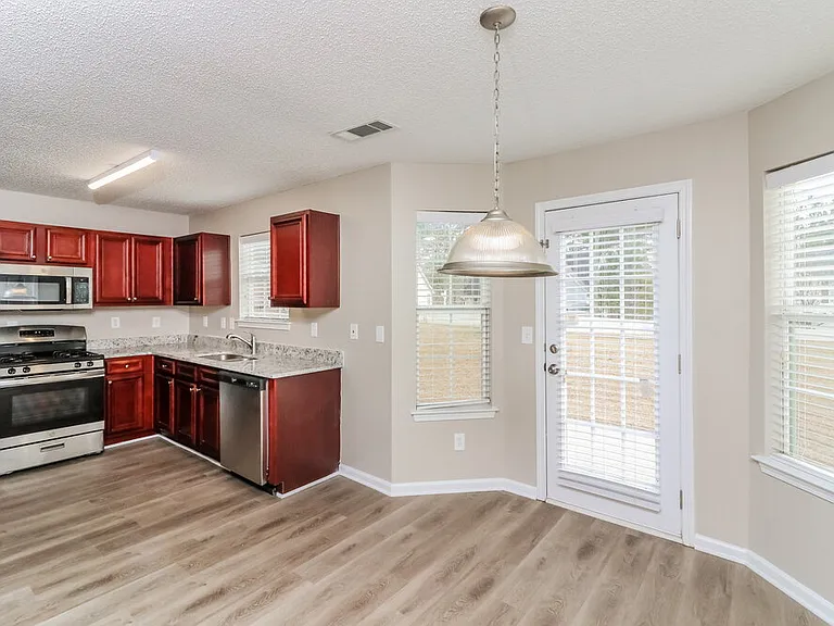 6981 Borowood Ln — Photo 10